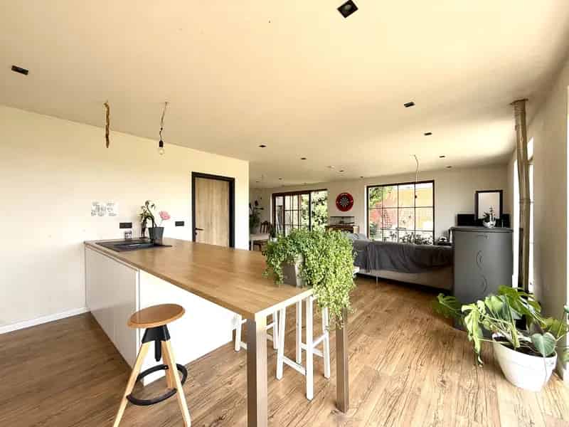 Huis te Huur Heestert: Instapklare woning met tuin