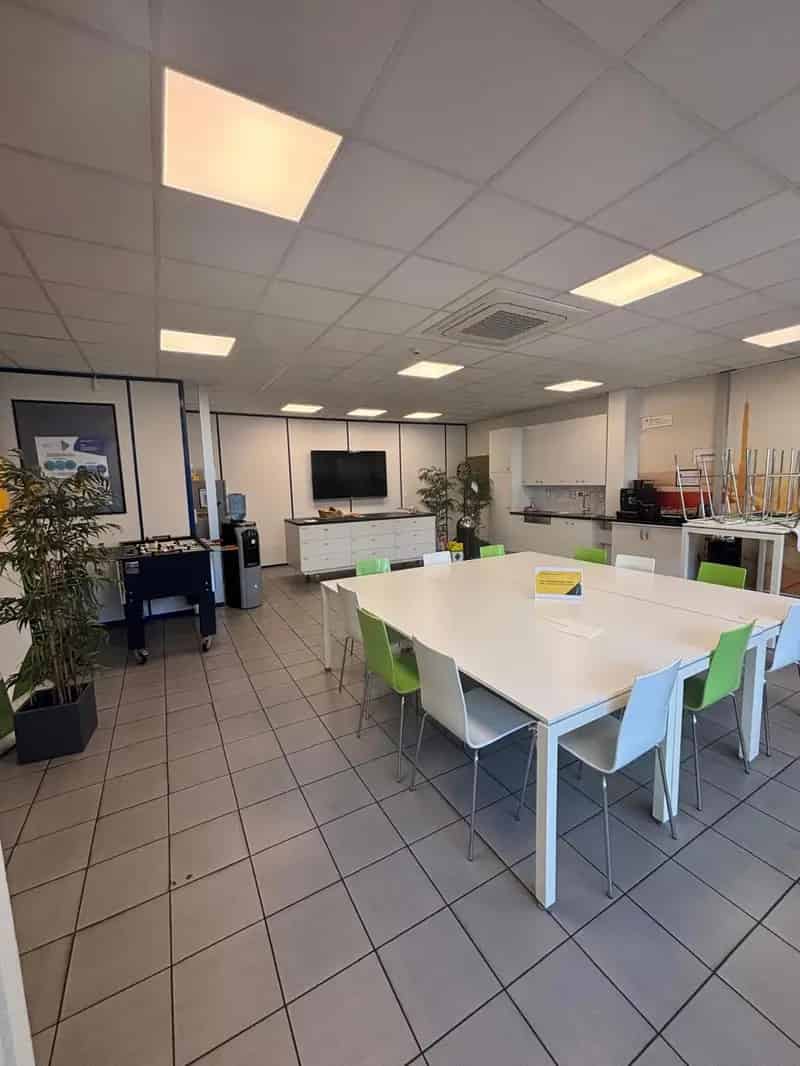 Bedrijfsgebouw te Huur Toplocatie