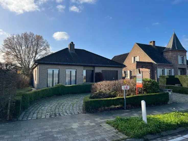 Te koop villa met garage in groene omgeving Brugge