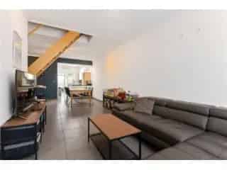 Huis te Koop Willebroek - Instapklare woning met tuin en parkeerplaats
