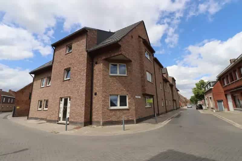 Appartement te koop Moerzeke: 2 slaapkamers, gelijkvloers