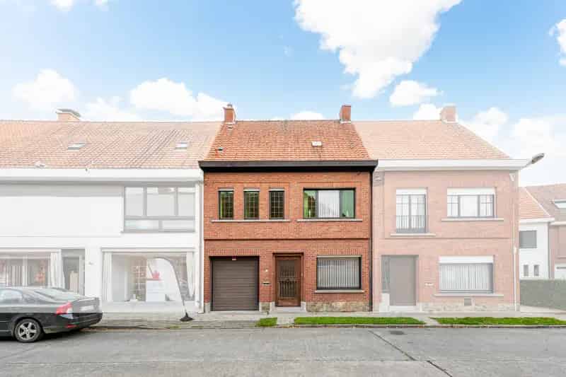 Te renoveren woning 3 slaapkamers Izegem centrum