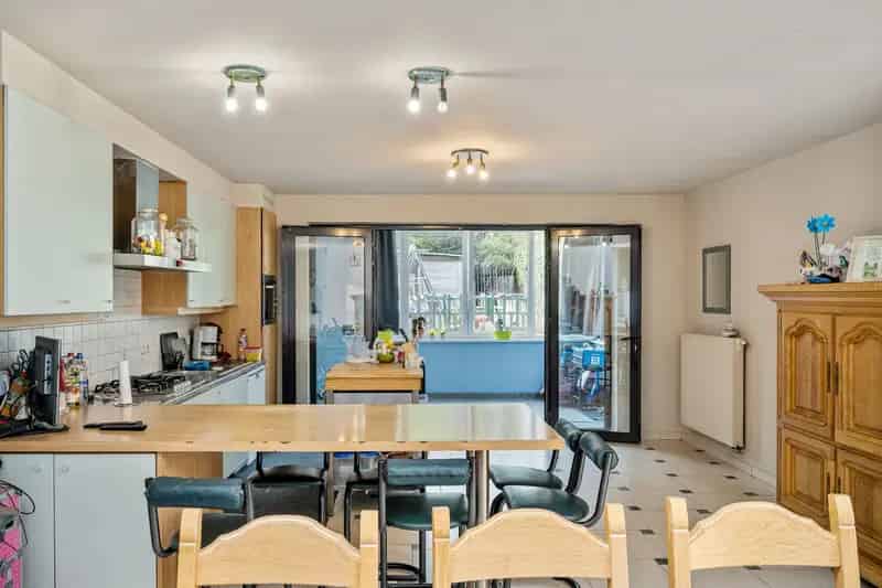 Instapklare woning 4 slaapkamers tuin