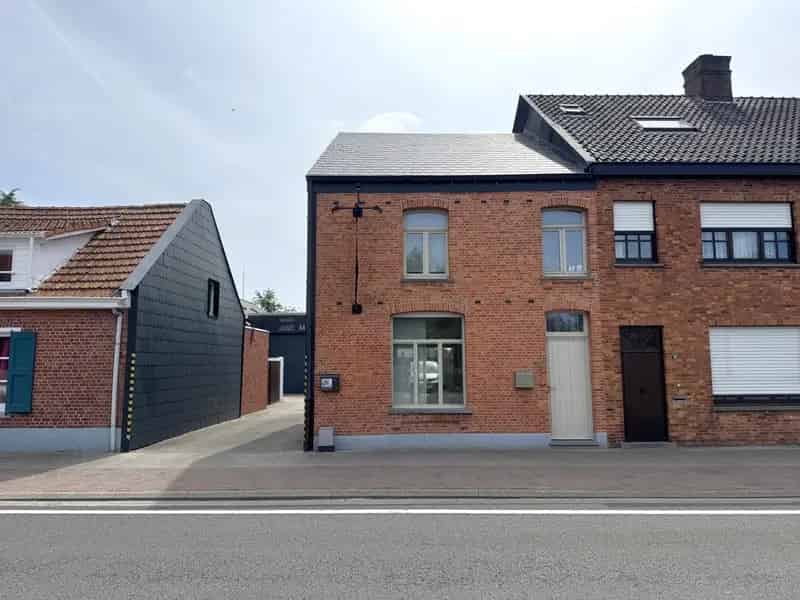 Huis te koop: Instapklare woning met garage en terras