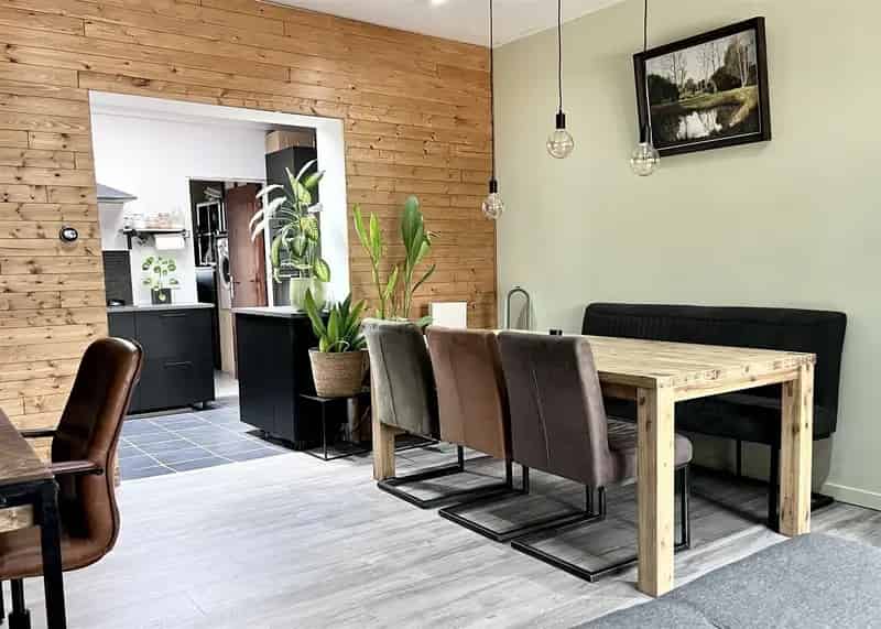 Charmante woning met tuin garage en 2 staanplaatsen