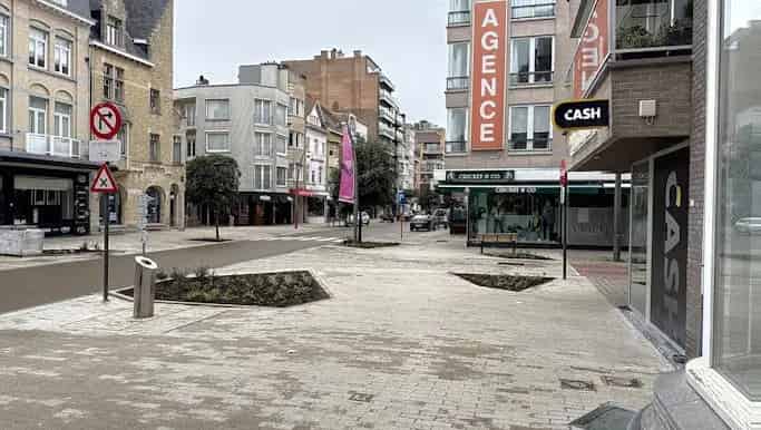 Handelspand te Huur De Panne 170m² Zeelaan Pop Up Store