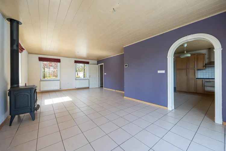 Huis te koop: Ruime gezinswoning met zwembad en zonnepanelen