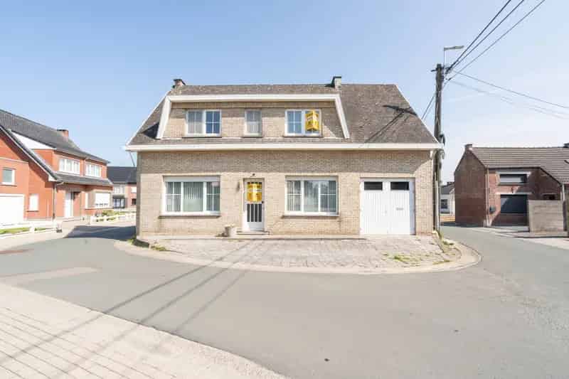 Te renoveren woning 4 slaapkamers Haaltert