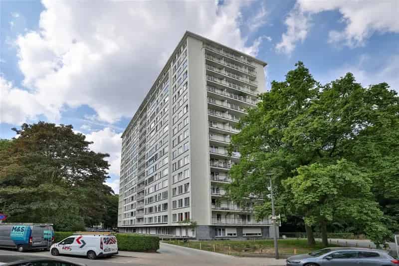 Overdekte parkeerplaats te koop in Berchem