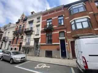 Huis te koop Brussel 4 slaapkamers tuin