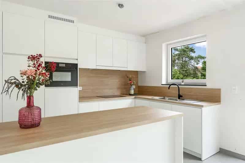 Nieuwbouwwoning te koop in doodlopende straat
