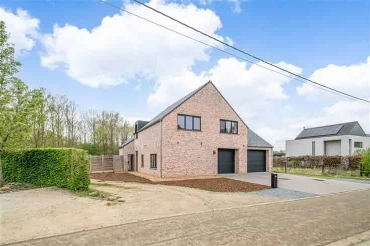 Gerenoveerde Villa te Koop Kortrijk Dutsel 351m2
