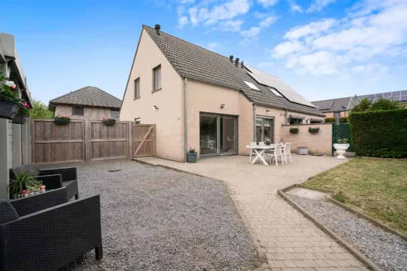 Halfopen Woning te koop 120m² Eke