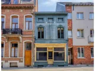 Huis te Koop Halle - Ruime woning met 4 slaapkamers en vele mogelijkheden