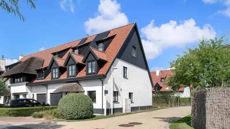 Huis te koop Knokke: 5 slaapkamers, garage, tuin - Energielabel A