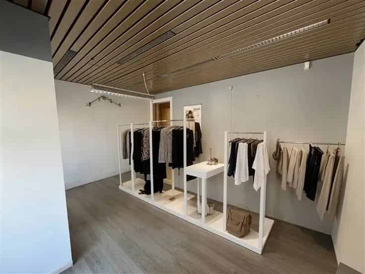 Huis Te Koop Sambreville 4 slaapkamers Garage 200m²