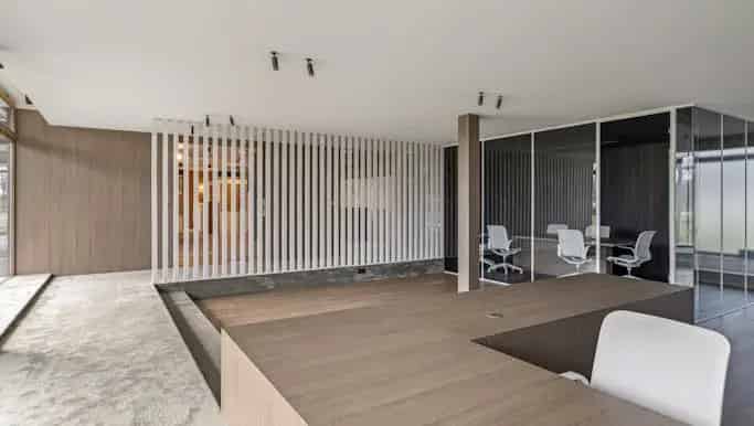 Kantoor te huur Zedelgem 180m²
