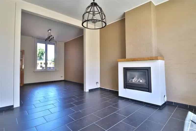 Huis te koop: Ruime woning met grote tuin en 3 slaapkamers