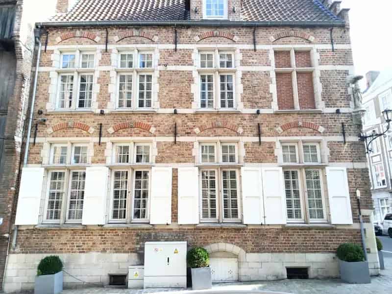 Herenhuis te huur Brugge Centrum - Instapklaar gerenoveerd