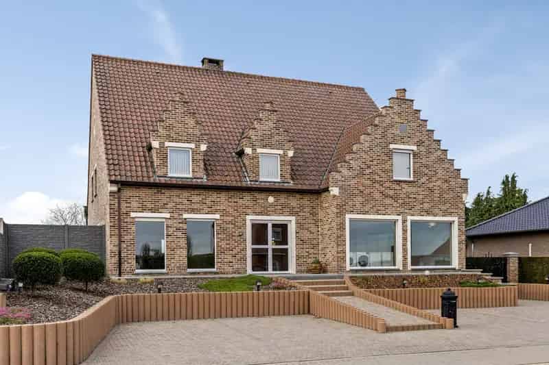Handelshuis met 5 slaapkamers te Zoutleeuw
