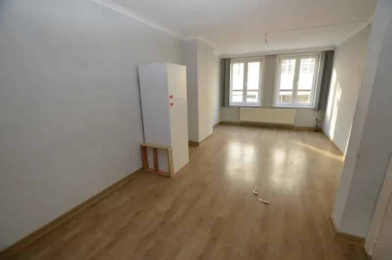 Appartement te huur 1ste verdieping