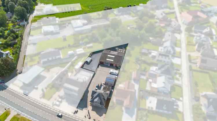 Handelsruimte Bedrijfsgebouw met Prachtige Villa