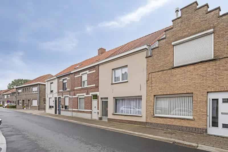 Huis te koop Ardooie: Instapklare woning met 2 slaapkamers en uitbreidingsmogelijkheid
