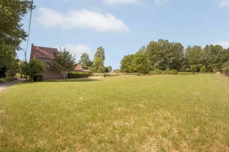 3490m² Grond met Af te Breken Woning