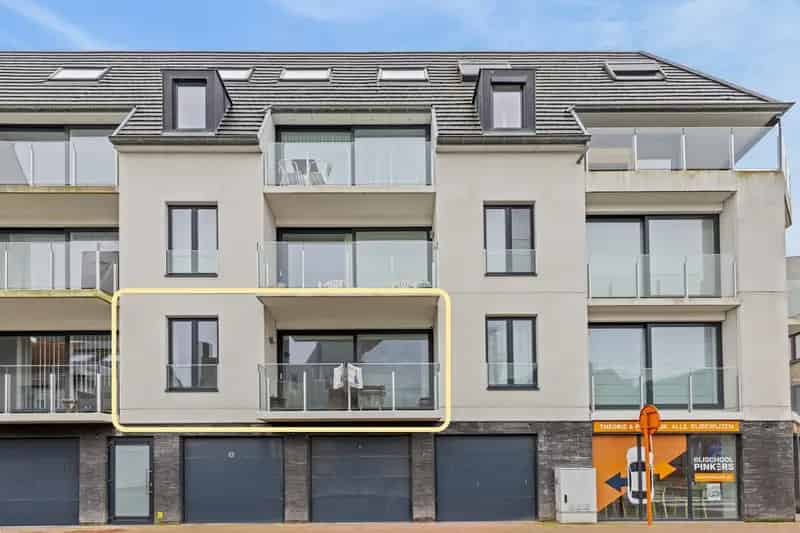 Appartement te koop Bredene: Zonnig terras nabij strand