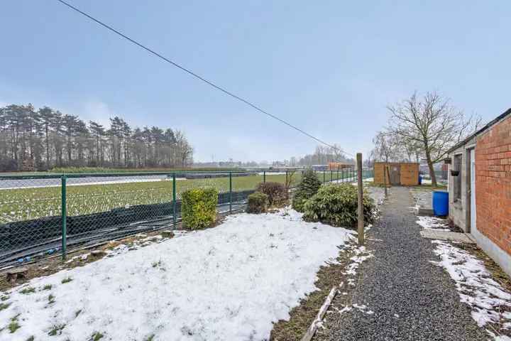 Te koop huis in Dendermonde met veel potentieel en grote tuin