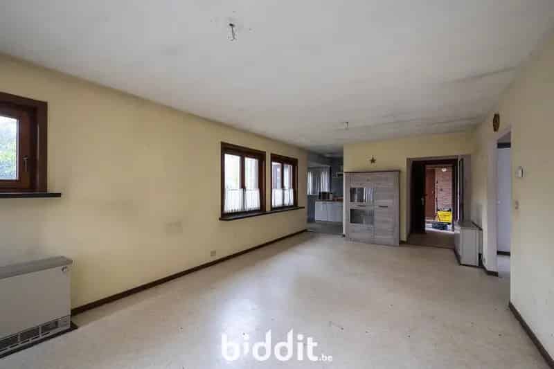 Te renoveren appartement Essen 2 slaapkamers terras