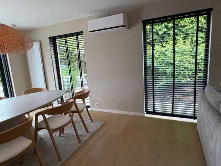 Ruime Villa Te Koop met Zwembad en 4 Slaapkamers