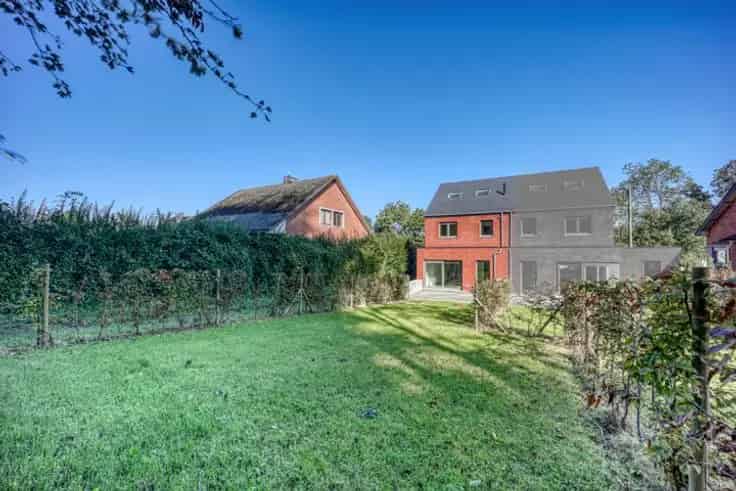 Huis Te Koop Hotton 4 Slaapkamers Tuin Terras