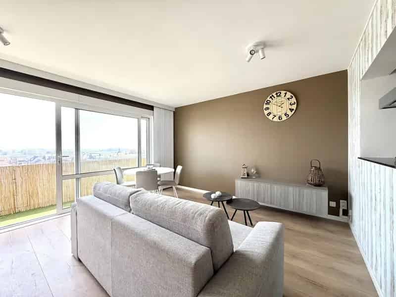 Gerenoveerd Appartement Middelkerke  6 Personen Zuidgericht Terras