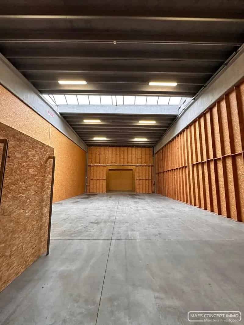 Opslagruimte 220 m² te huur Zwevegem