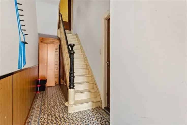 Huis Te Koop Boom: 4 Slaapkamers, Tuin en Carport