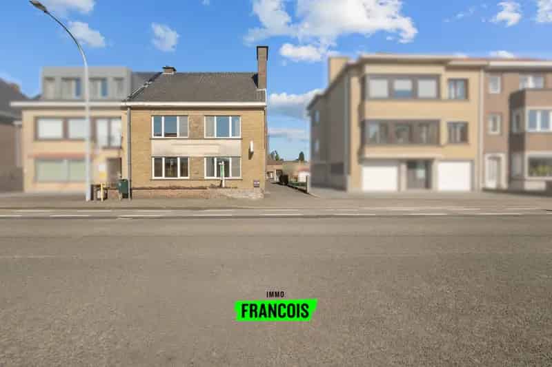 Huis met loods te koop in Assebroek