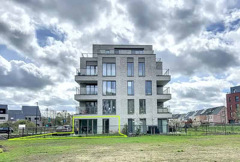 Appartement te huur gelijkvloers 2 slaapkamers tuin parking