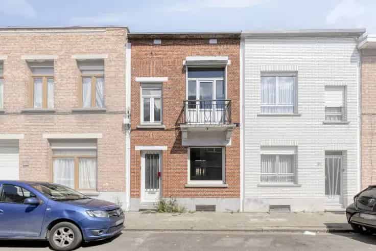 Te renoveren huis 2 slaapkamers Deurne