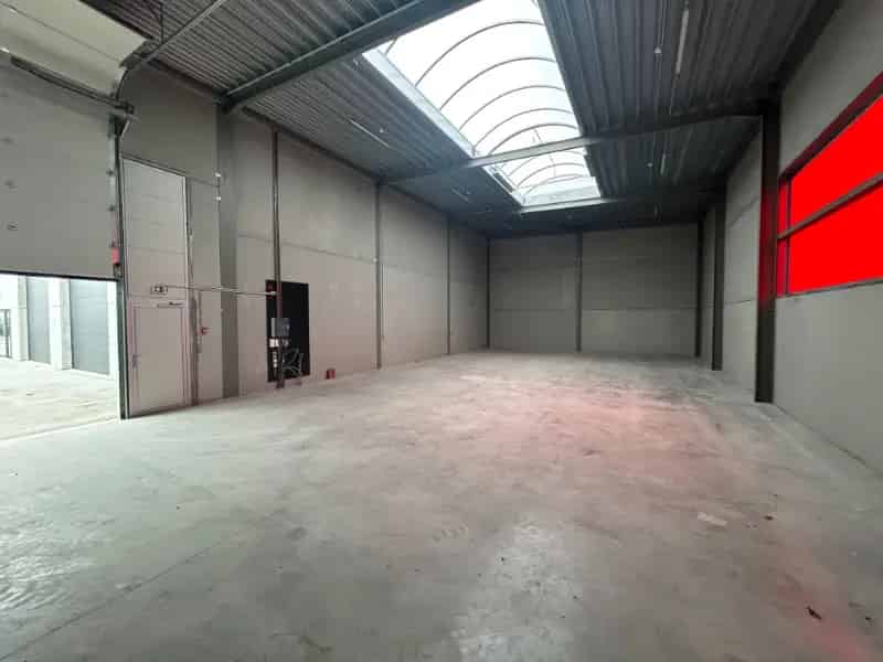 Magazijn te Huur Evergem 232m²