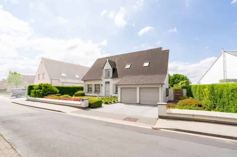 Gerenoveerde Villa te huur Oostkamp