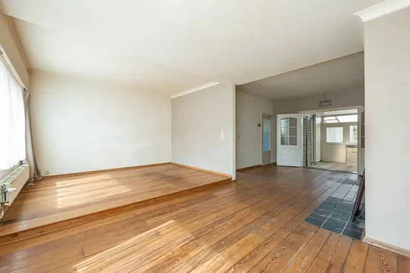 Huis te koop Schilde: Renovatieproject met uitbreidingsmogelijkheden