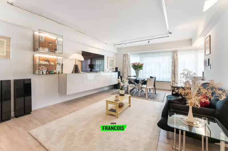 Gerenoveerd 3-SLPK Appartement in Centrum Oostende