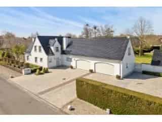 Villa te koop Roeselare - Ruime woning met tuin en garage