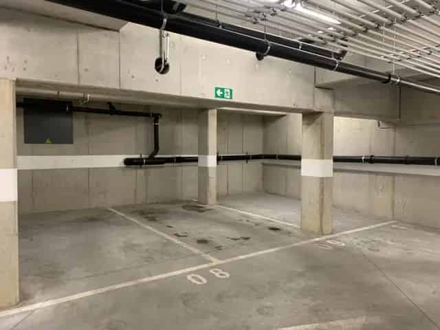 5 Parkeringen te Koop Anderlecht Nabij Astridpark