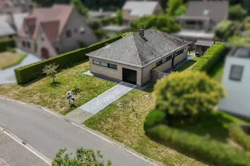 Huis te huur Gistel: 3 slaapkamers, garage, tuin