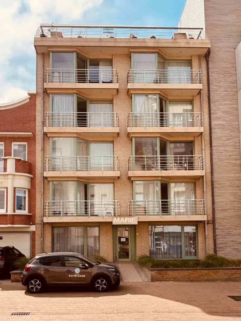 Penthouse te koop met zeezicht en 2 terrassen
