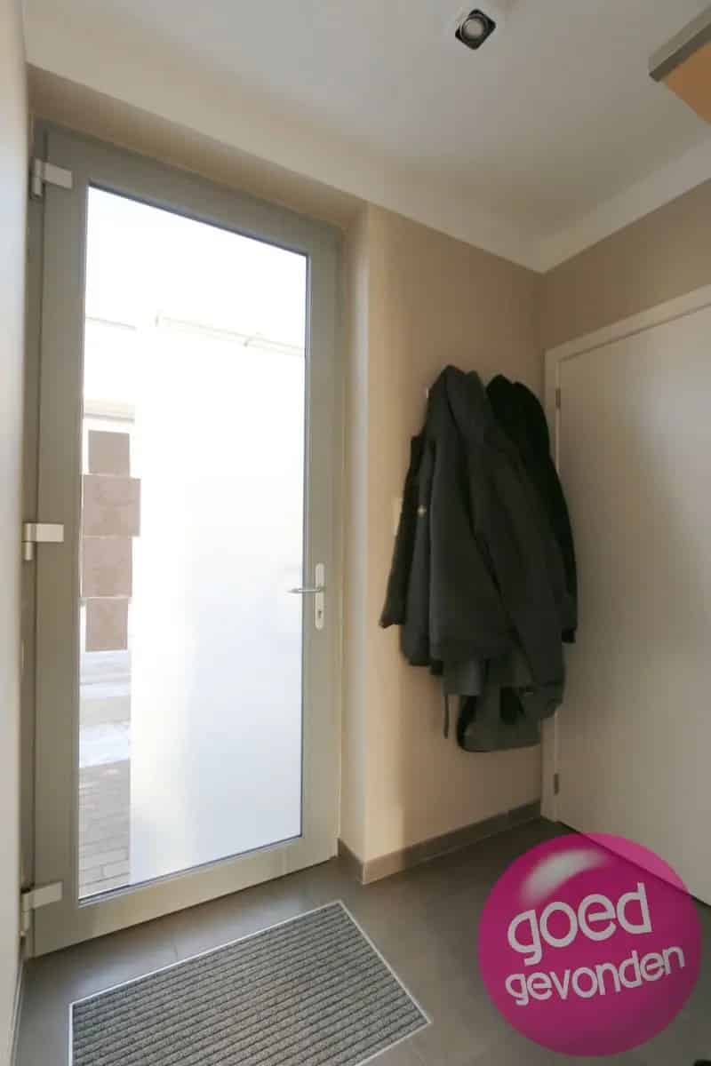 Moderne Woning 3 Slaapkamers Tuin Terras Carport