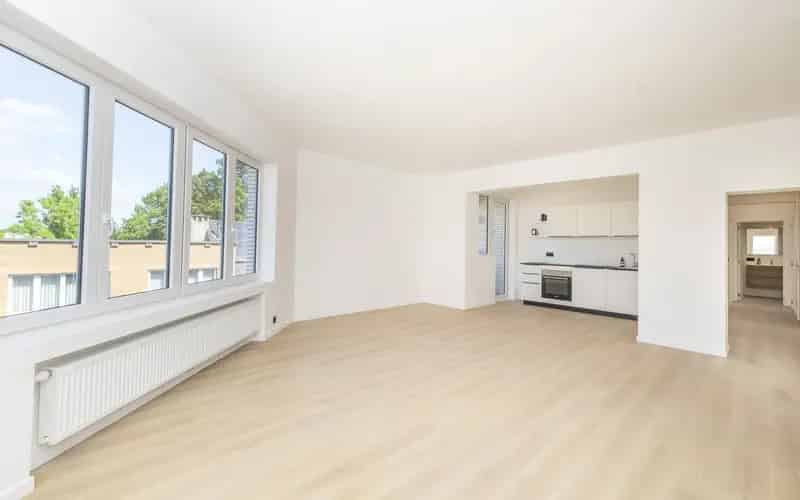 Appartement te huur Ukkel gerenoveerd 103m2 2 slaapkamers EPC B