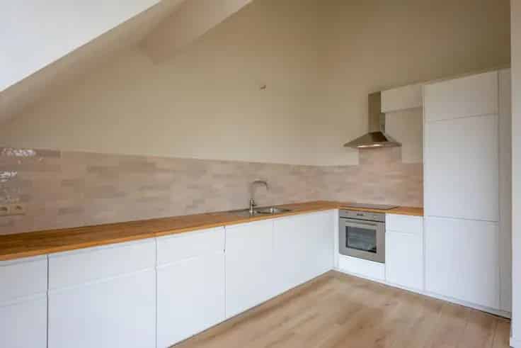 Duplex Te Koop Hoevenen: 2 Slaapkamers, Terras 30m², Garage